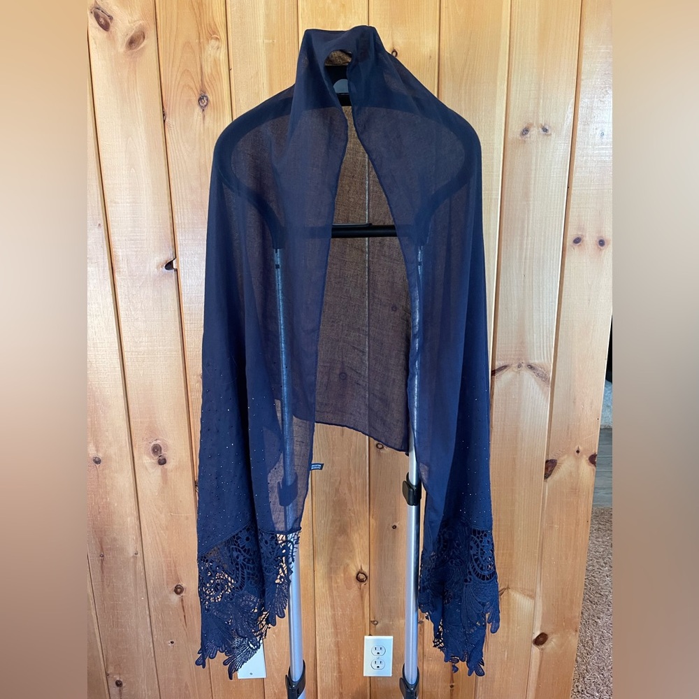 Women’s scarf wrap